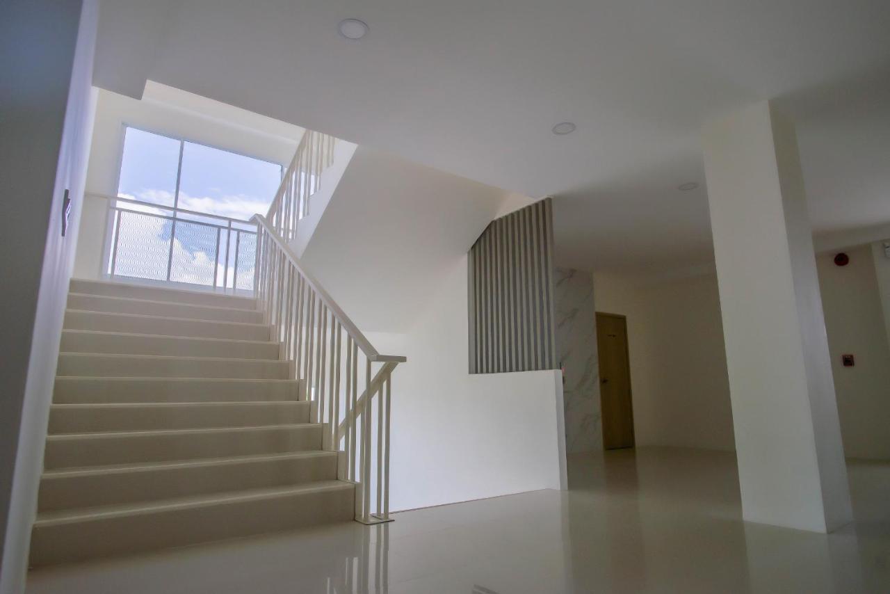 בורי ראם Hotel Agnes מראה חיצוני תמונה